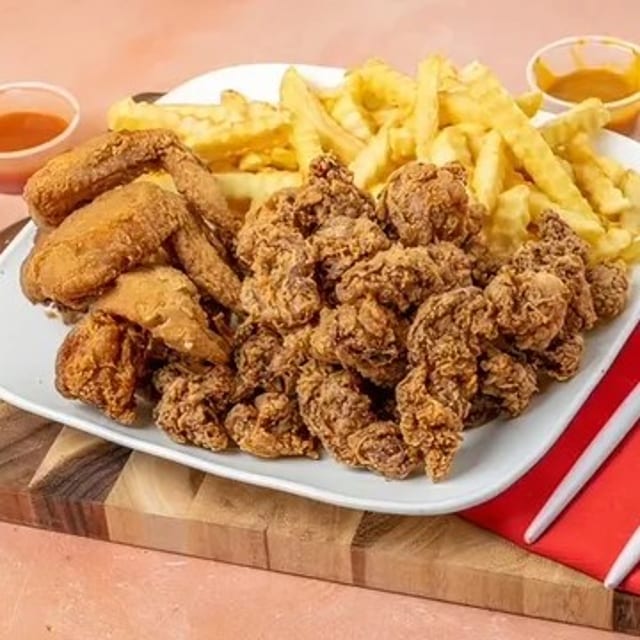 # 3 Gizzards & Wings.